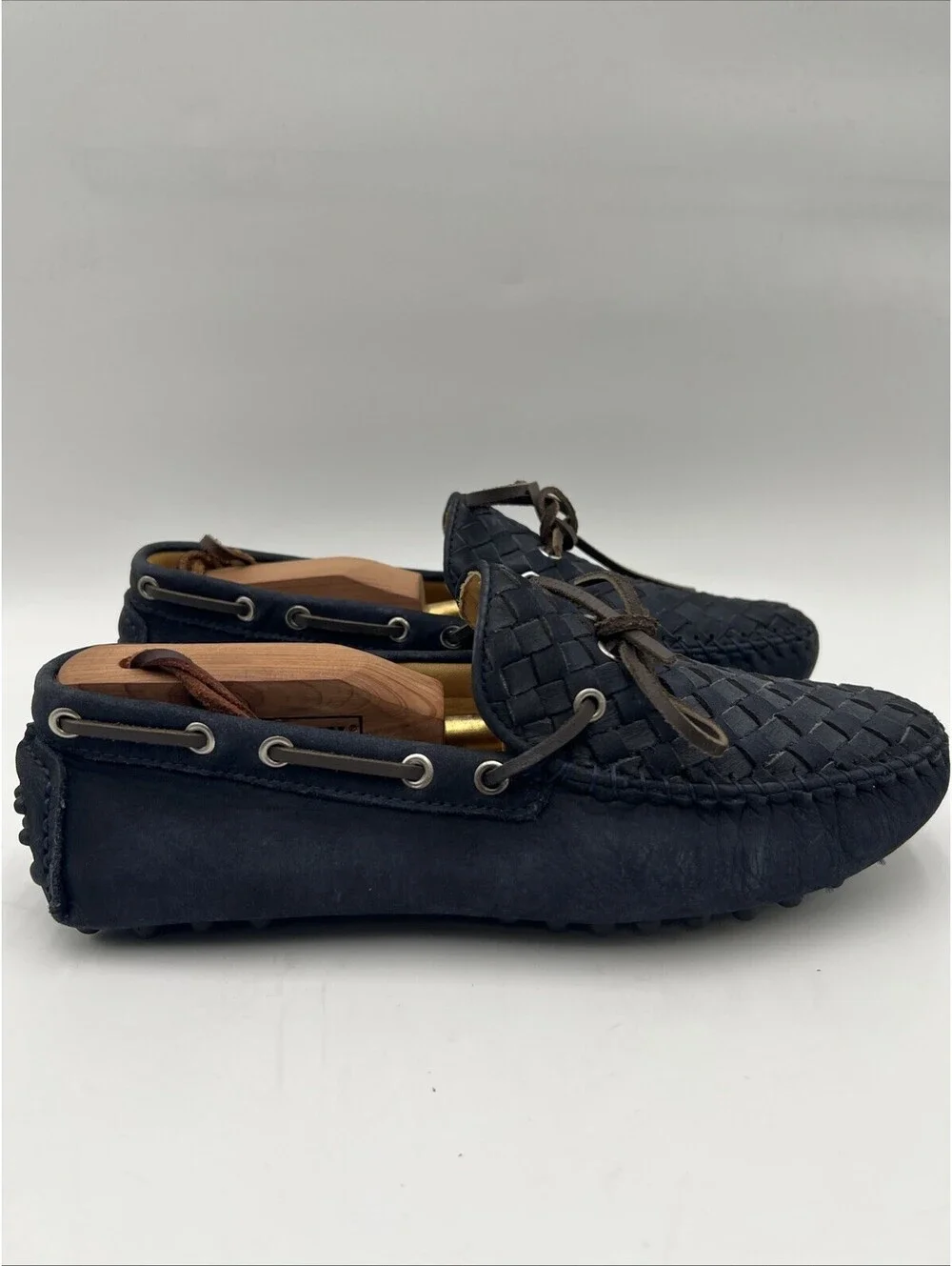 Men's Saks Fifth Avenue navy blue woven suede driving loafers Size 7
